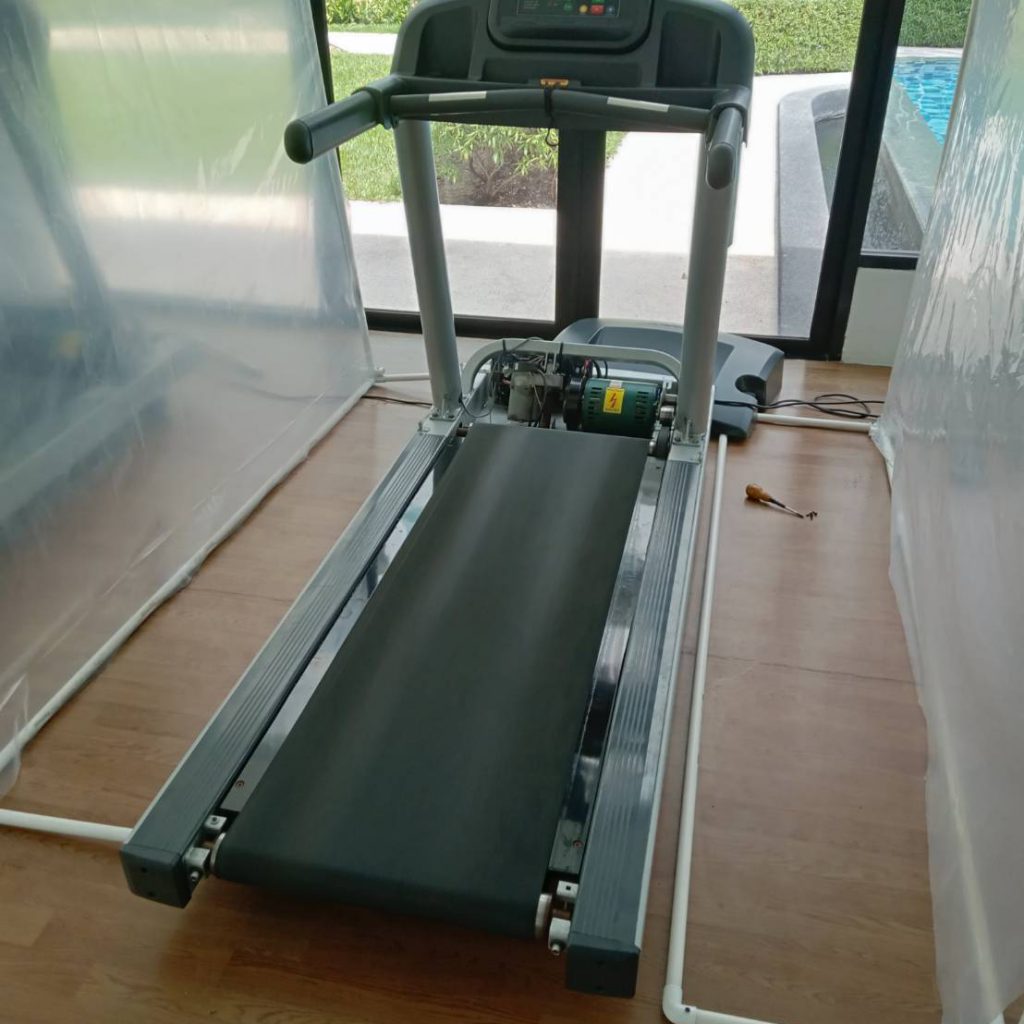 เปลี่ยนไม้กระดานลู่วิ่งไฟฟ้า LIFE FITNESS 